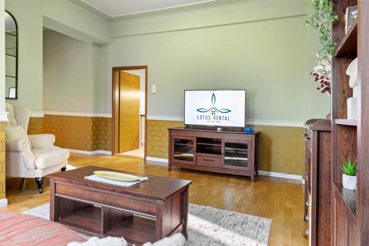 City Heart Retreat Elegant Apartment Бухарест Экстерьер фото