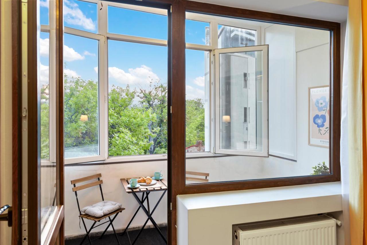 City Heart Retreat Elegant Apartment Бухарест Экстерьер фото